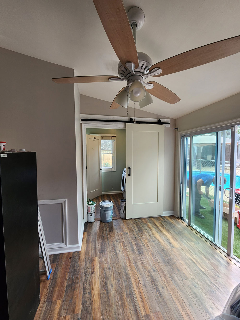 1/2 bath and laundry room view from main room